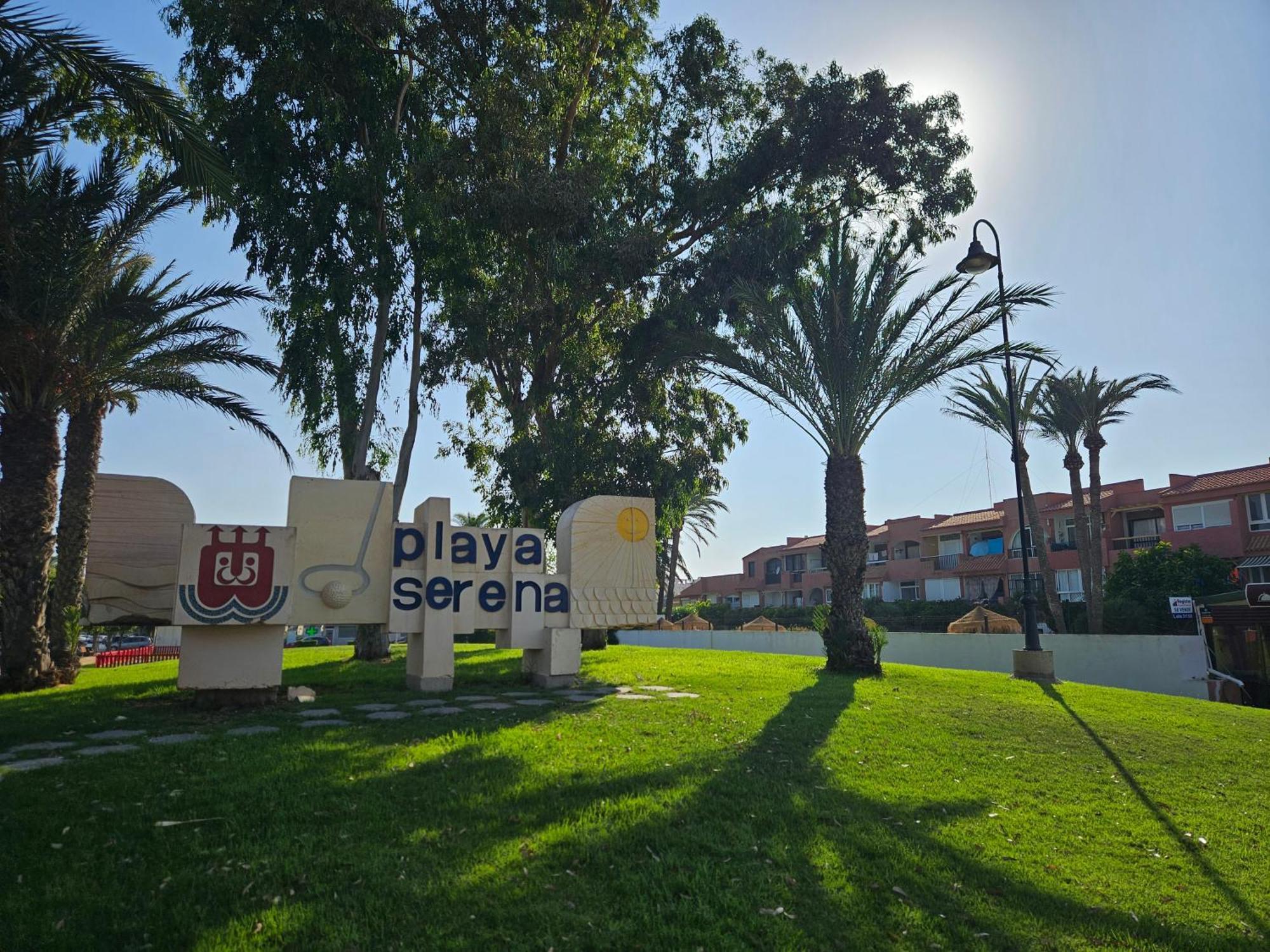 Apartamento Buganvilla Beach Roquetas de Mar Luaran gambar